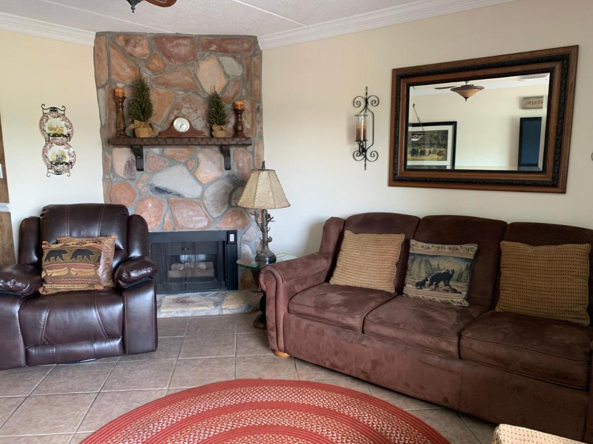 Olde Gatlinburg Rentals Room photo