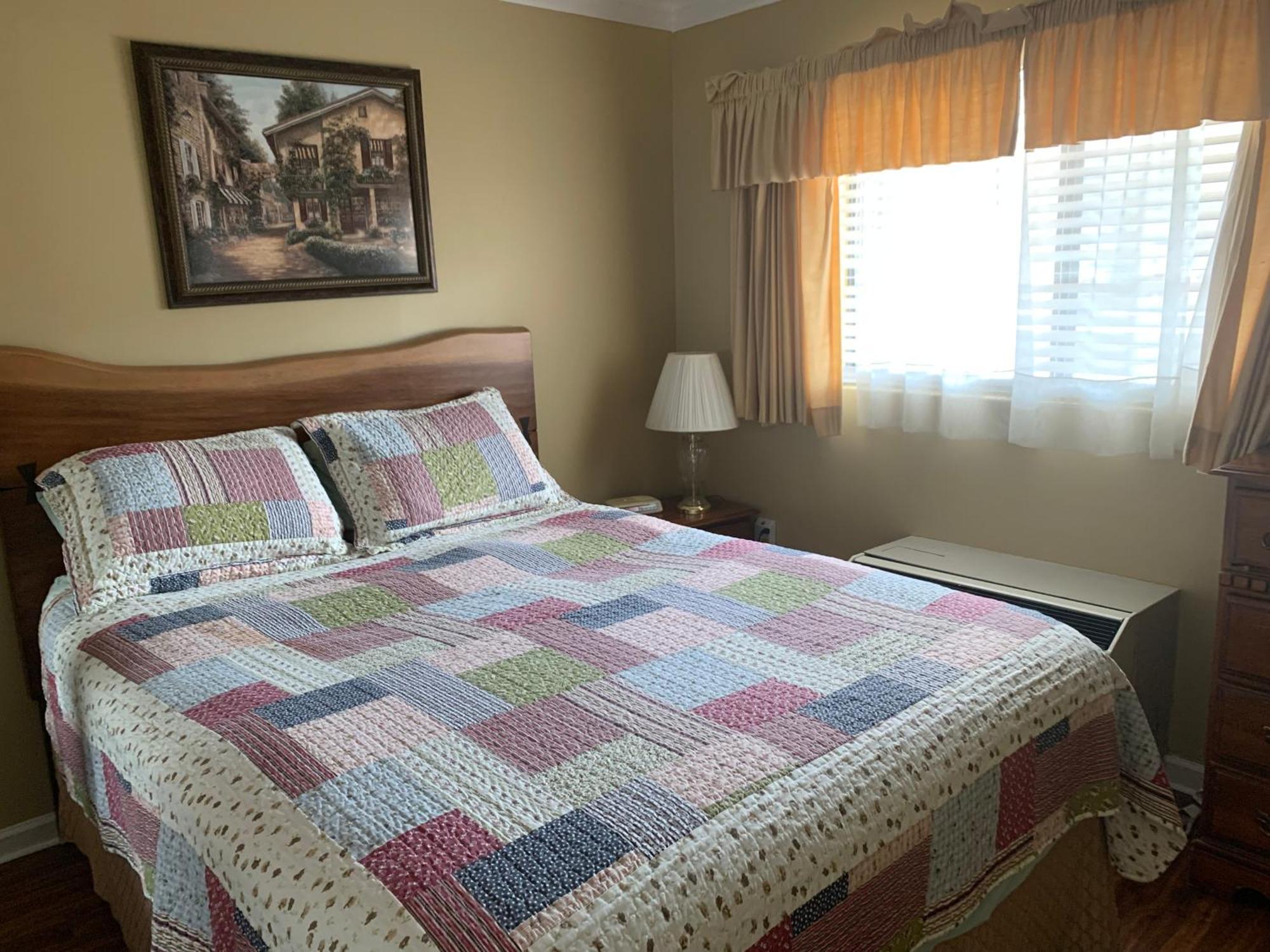 Olde Gatlinburg Rentals Room photo